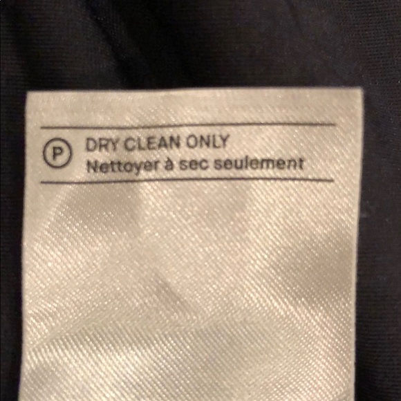 Vince. Black Crushed Velvet Top - Picture 7 of 7